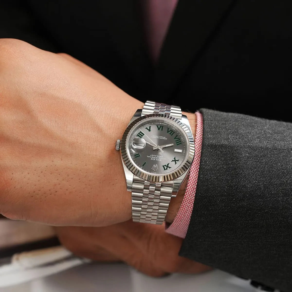 Rolex Datejust Gray Dial 41 mm Metal Bracelet Men's Watch (Ref. 025)