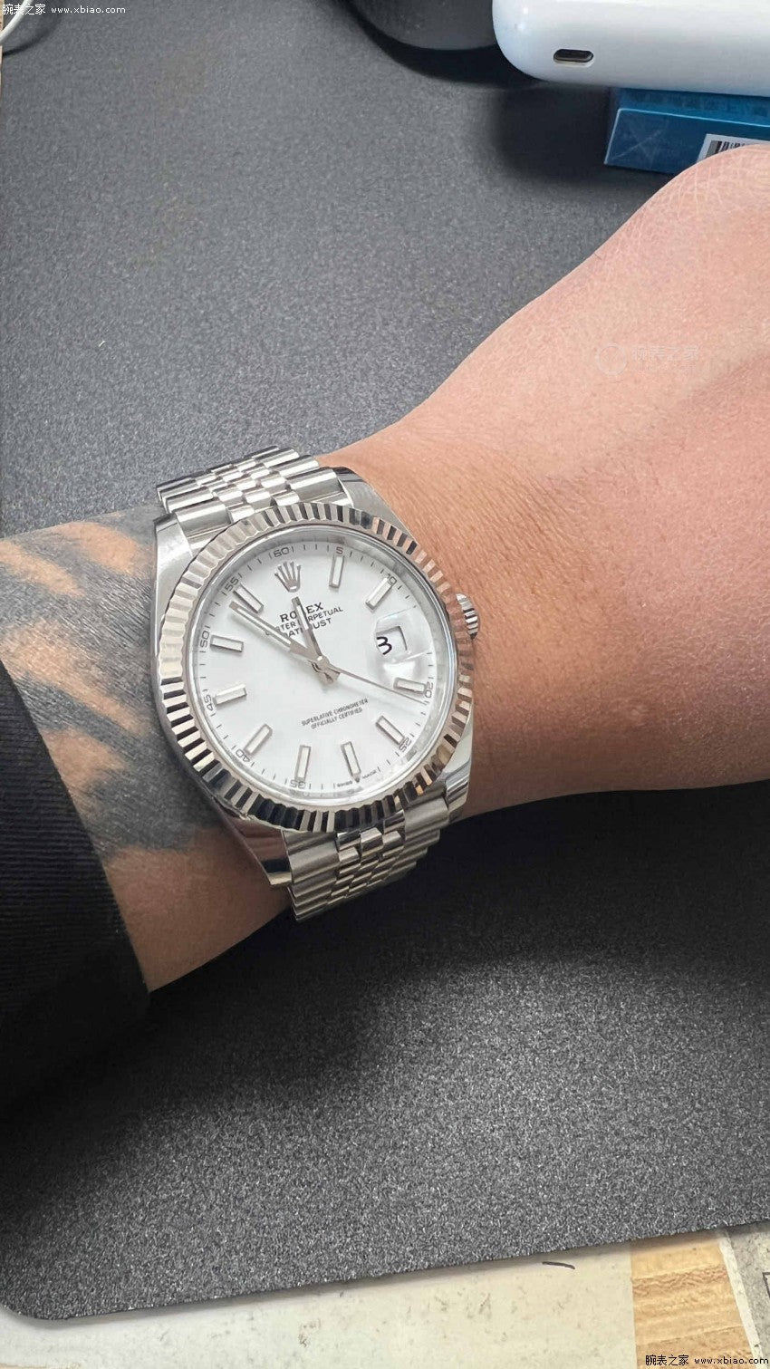 Rolex Datejust White Dial 41 mm Metal Bracelet Men's Watch (Ref. 078)