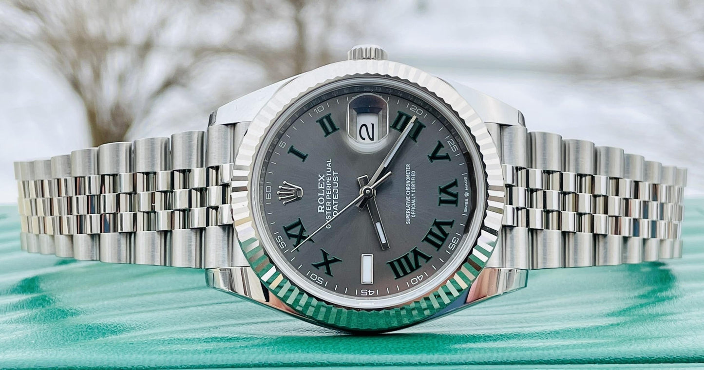 Rolex Datejust Gray Dial 41 mm Metal Bracelet Men's Watch (Ref. 081)