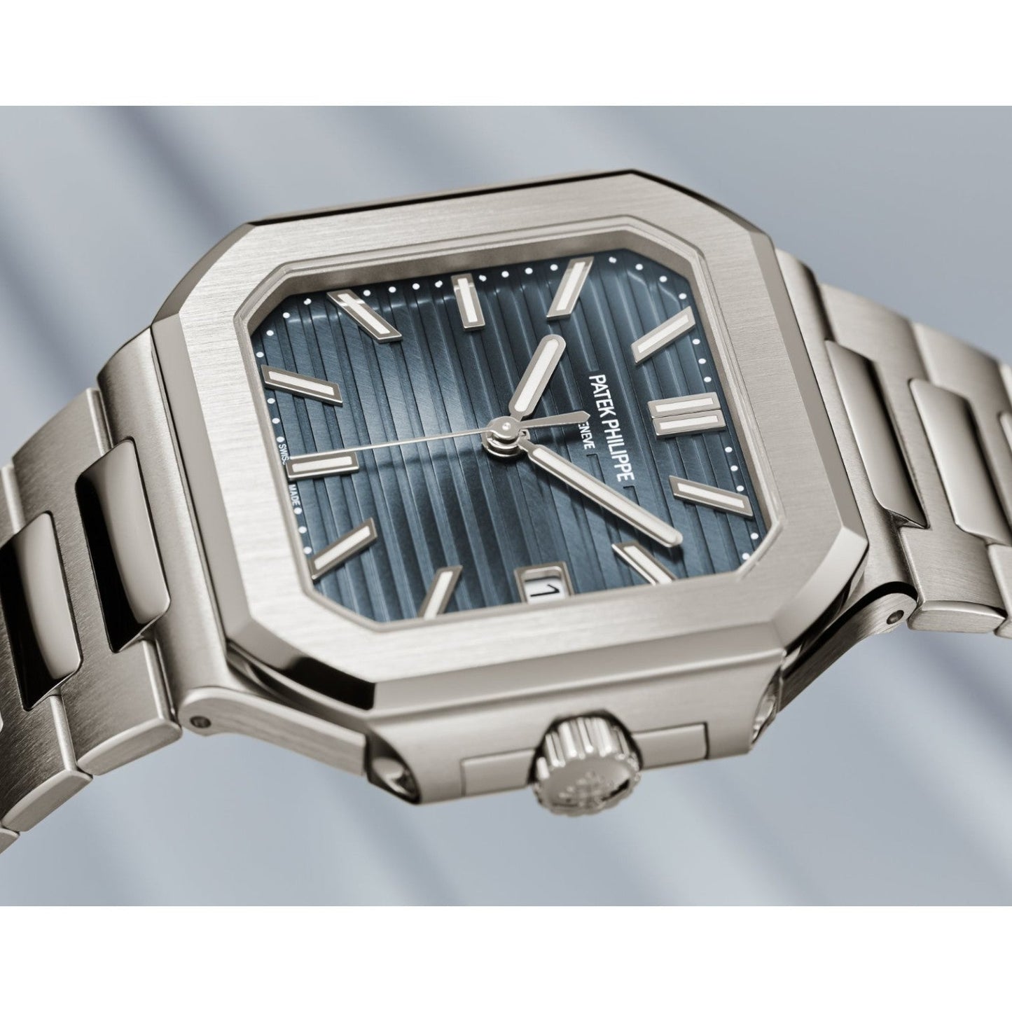 Patek Philippe Blue Dial 45 mm Bracelet Men's Watch (Ref. V1)