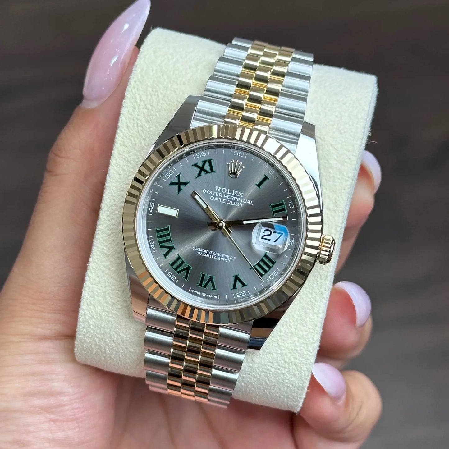Rolex Datejust Gray Dial 41 mm Metal Bracelet Men's Watch (Ref. 006)