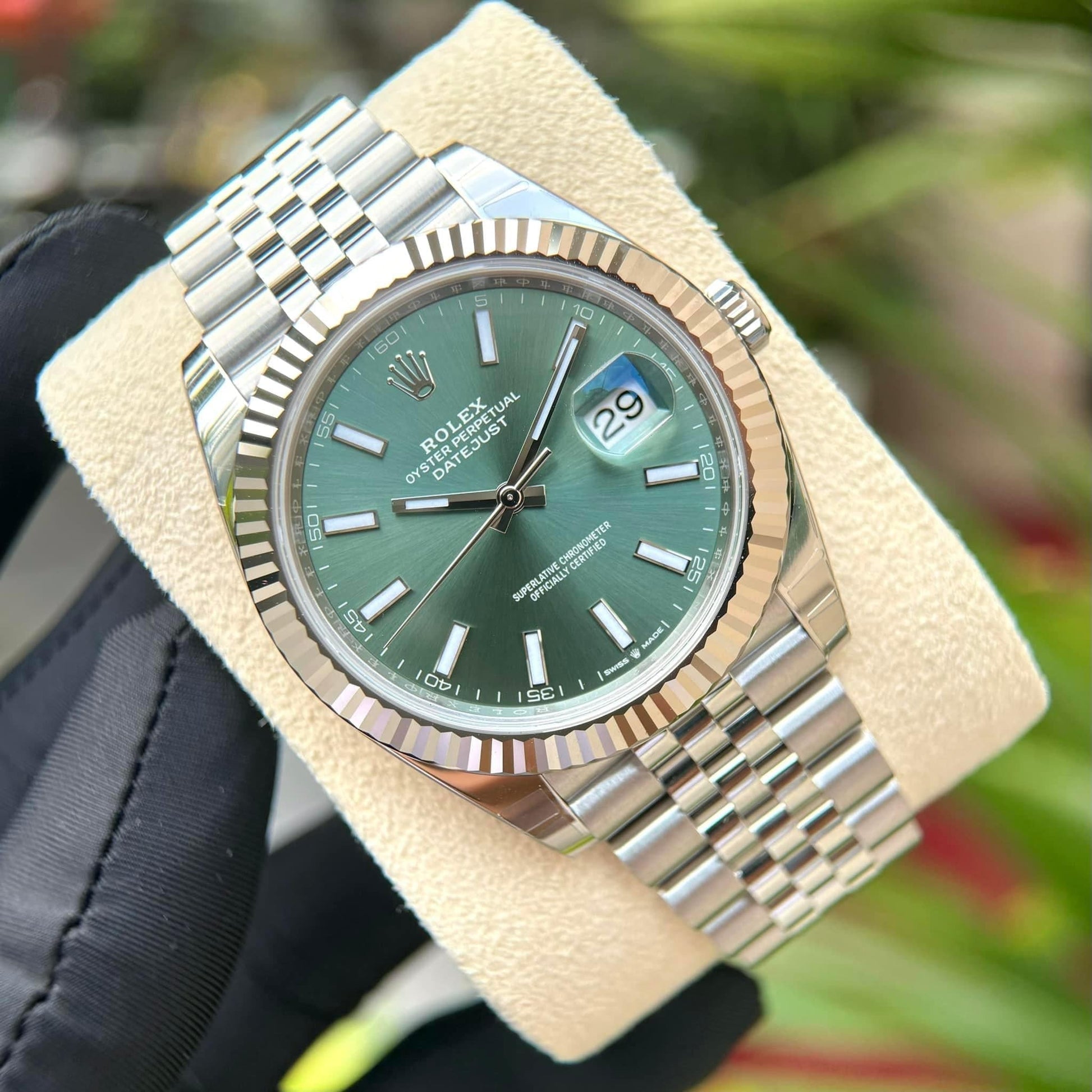 Rolex Datejust Green Dial 41 mm Metal Bracelet Men's Watch