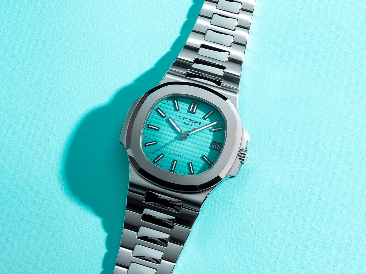 Patek Philippe Nautilus 41 mm Bracelet Men's Watch (Ref. V2)
