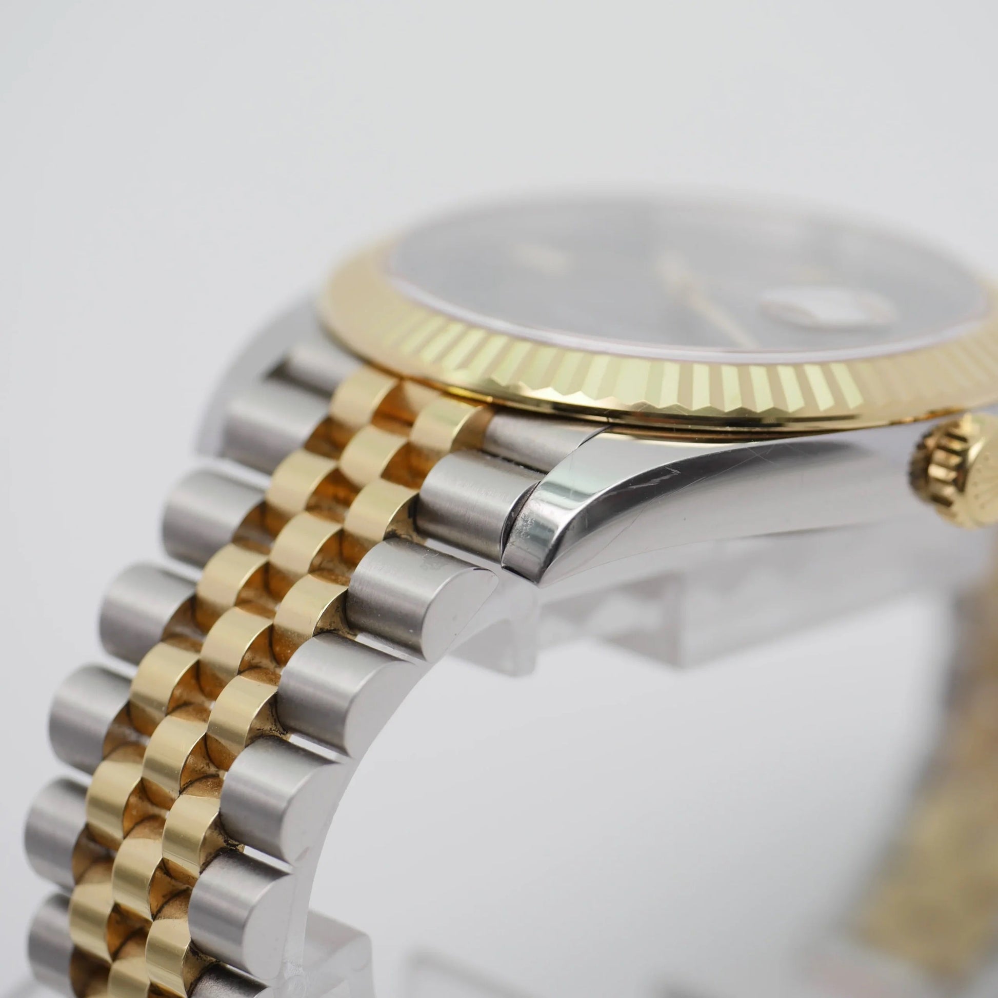 Rolex Datejust White Dial 41 mm Metal Bracelet Men's Watch (Ref. 083)