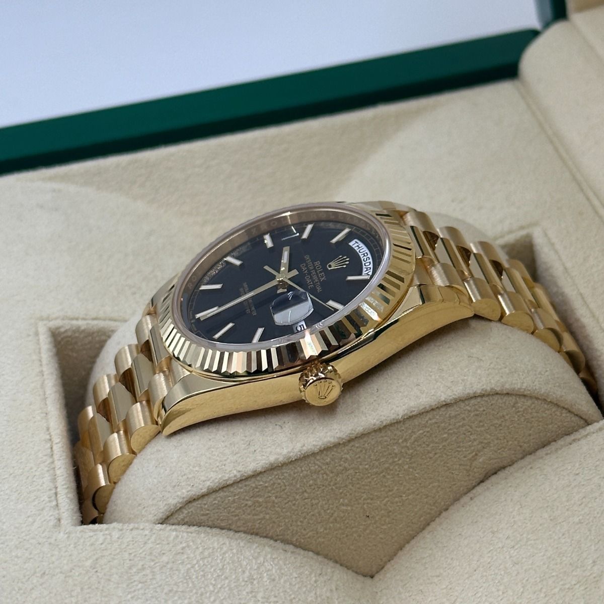 Rolex Day-Date Black Dial 41 mm Metal Bracelet Men's Watch (Ref. 121)