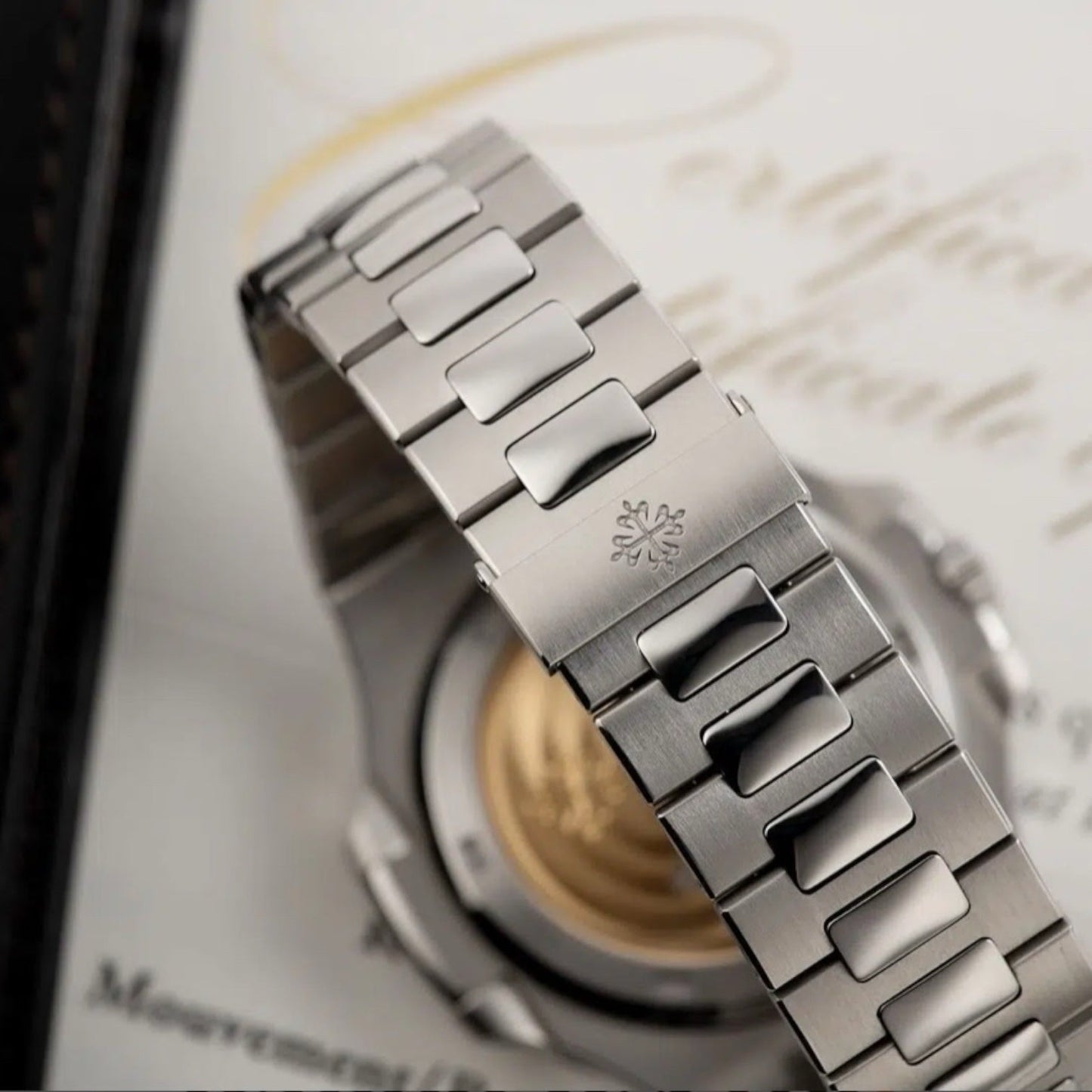 Patek Philippe Nautilus White Dial 41 mm Bracelet Men's Watch (Ref. V2)