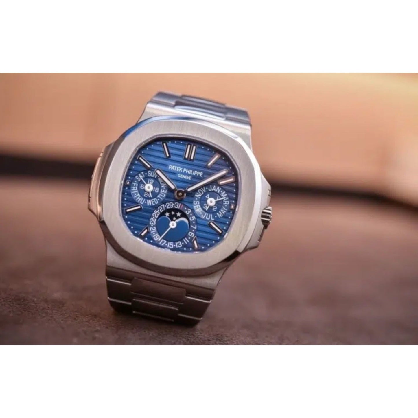 Patek Philippe Nautilus Blue Dial 41 mm Bracelet Men's Watch (Ref. V1)