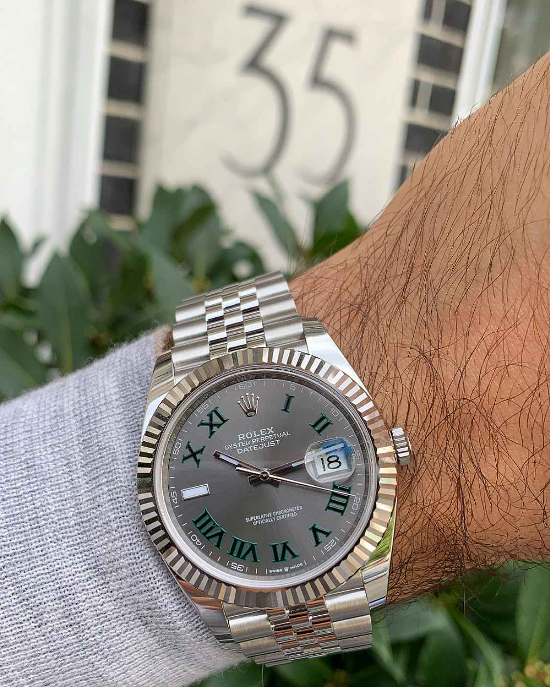 Rolex Datejust Gray Dial 41 mm Metal Bracelet Men's Watch (Ref. 081)